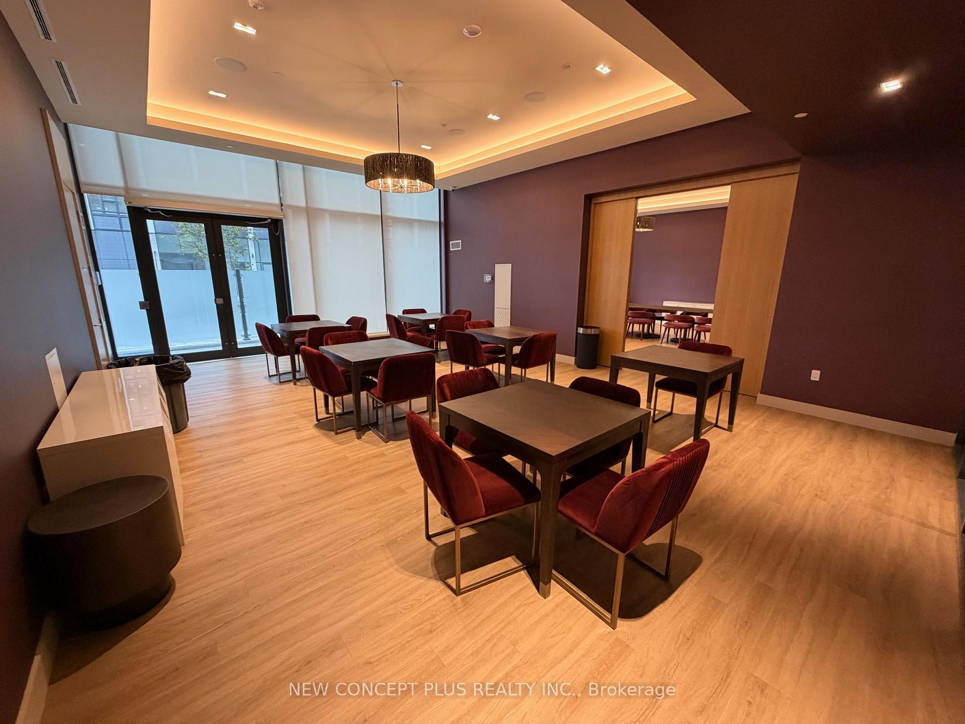 Photo 3 of Unit 521, 8960 Jane Street E, Vaughan, Vellore Village — HOMEH