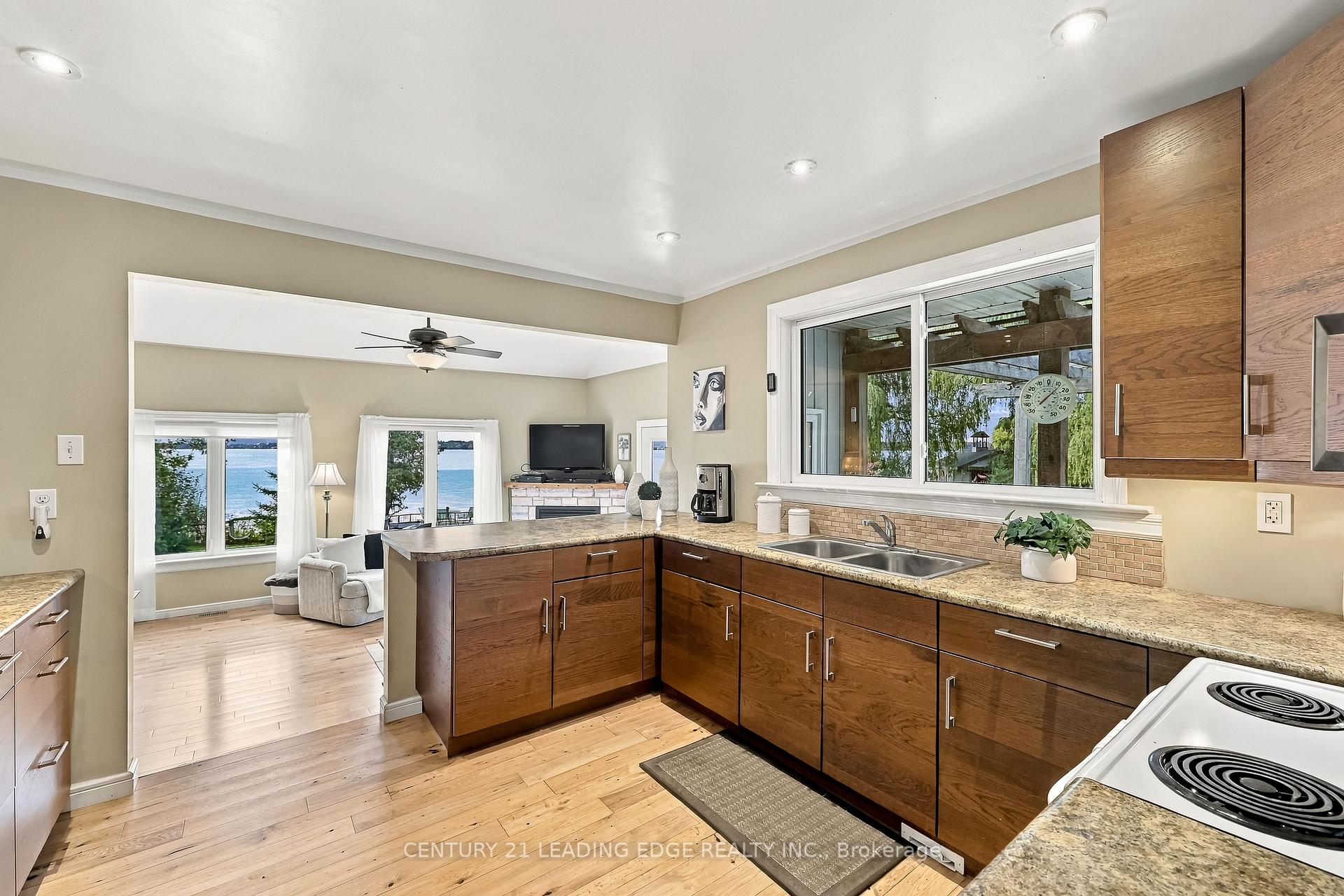 Photo 13 of 522 View Lake Road, Scugog, Rural Scugog — HOMEH