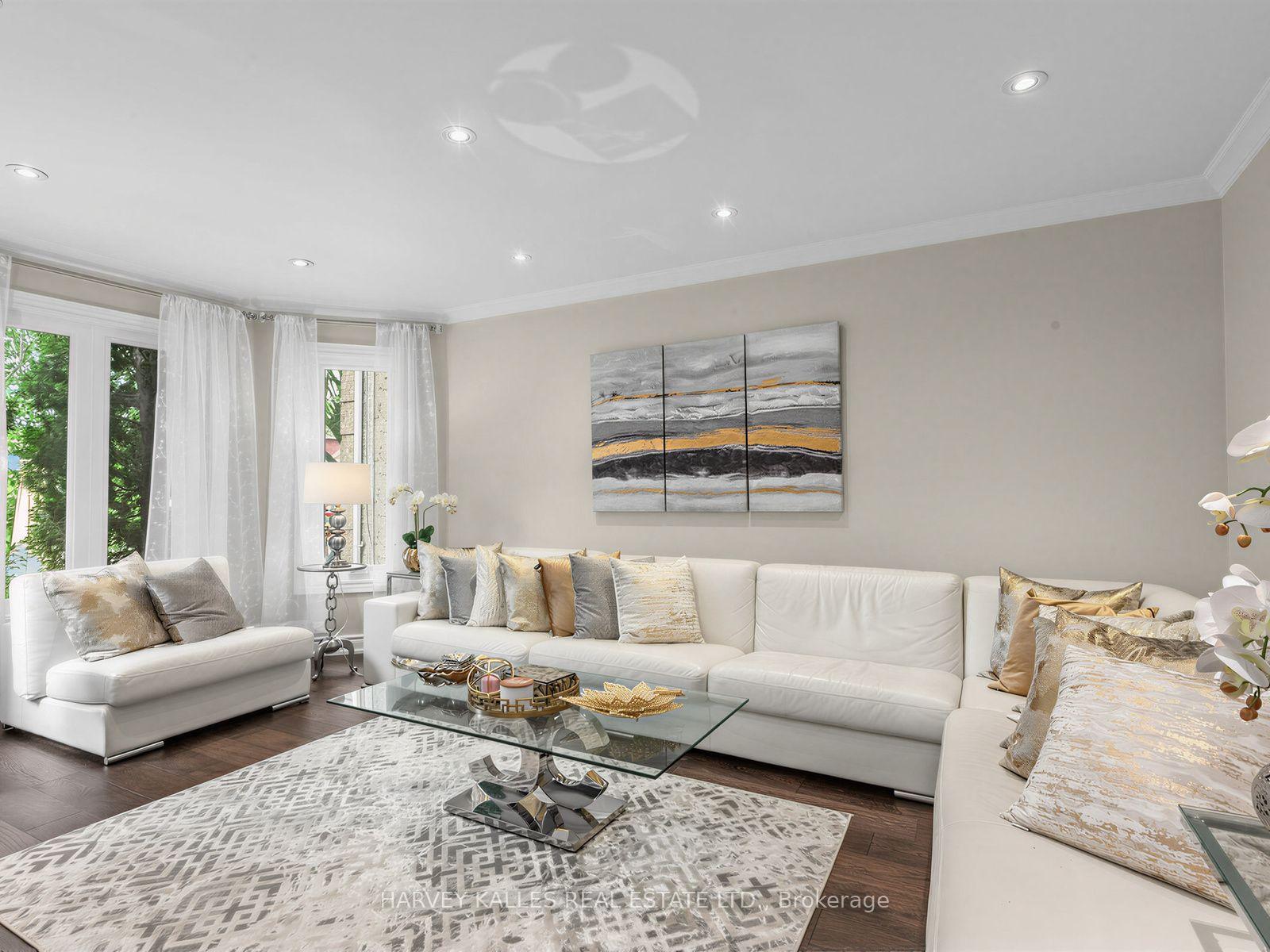 Photo 5 of 93 Downing Boulevard, Vaughan, Uplands — HOMEH