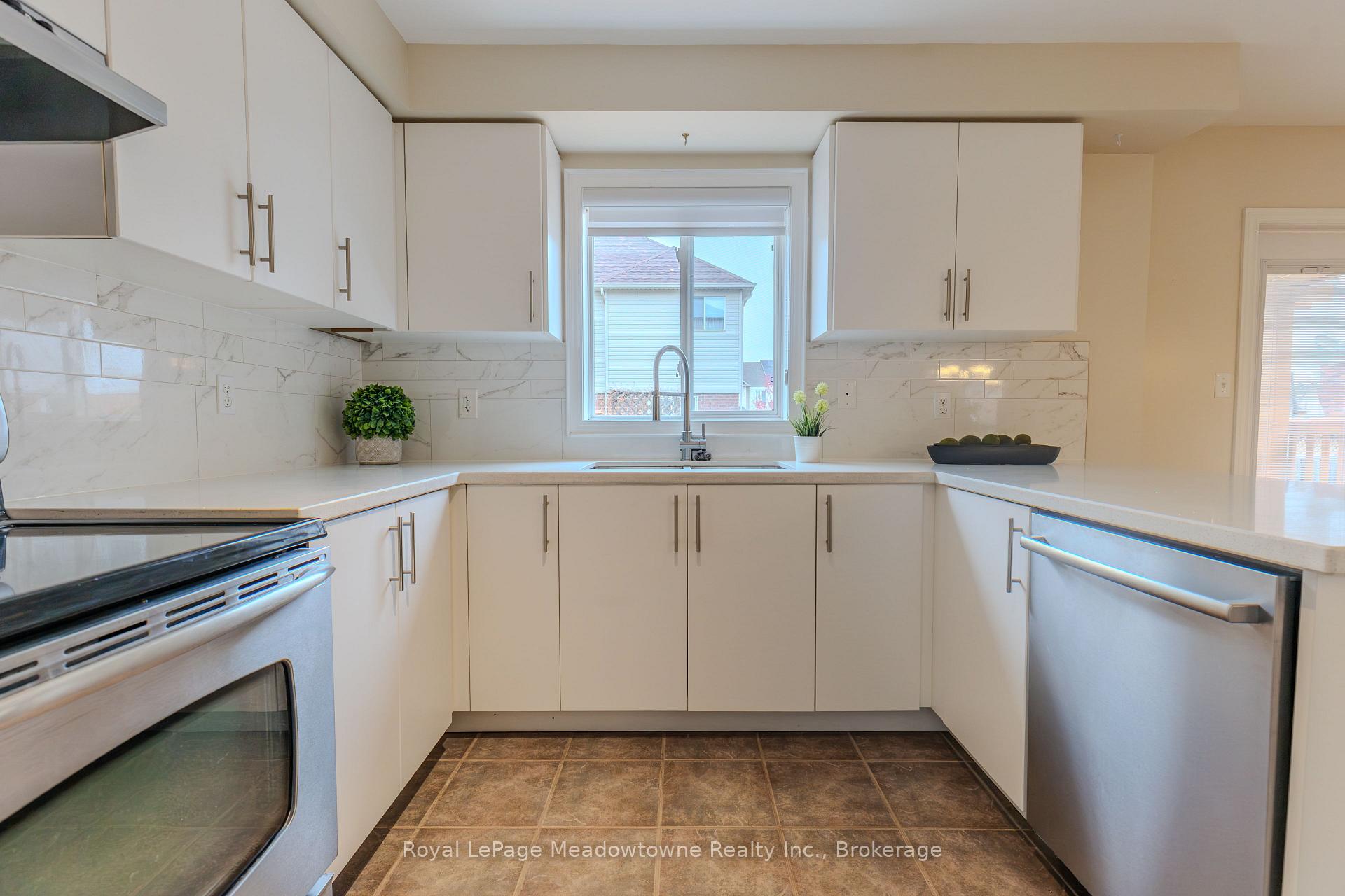 Photo 16 of 1311 Cartmer Way, Milton, Dempsey — HOMEH