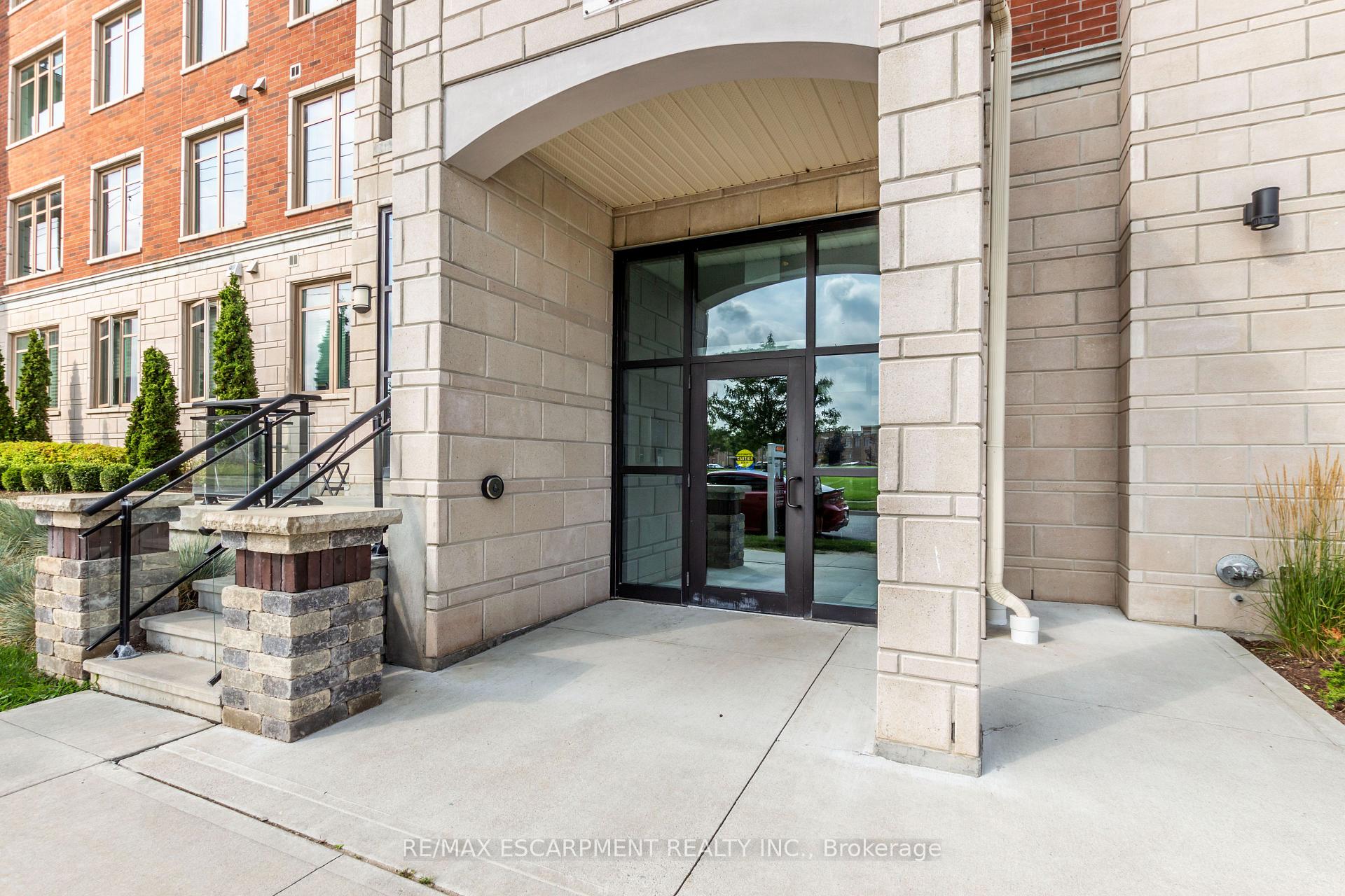Photo 4 of Unit 306, 175 Commonwealth Street, Kitchener, Larentian West — HOMEH