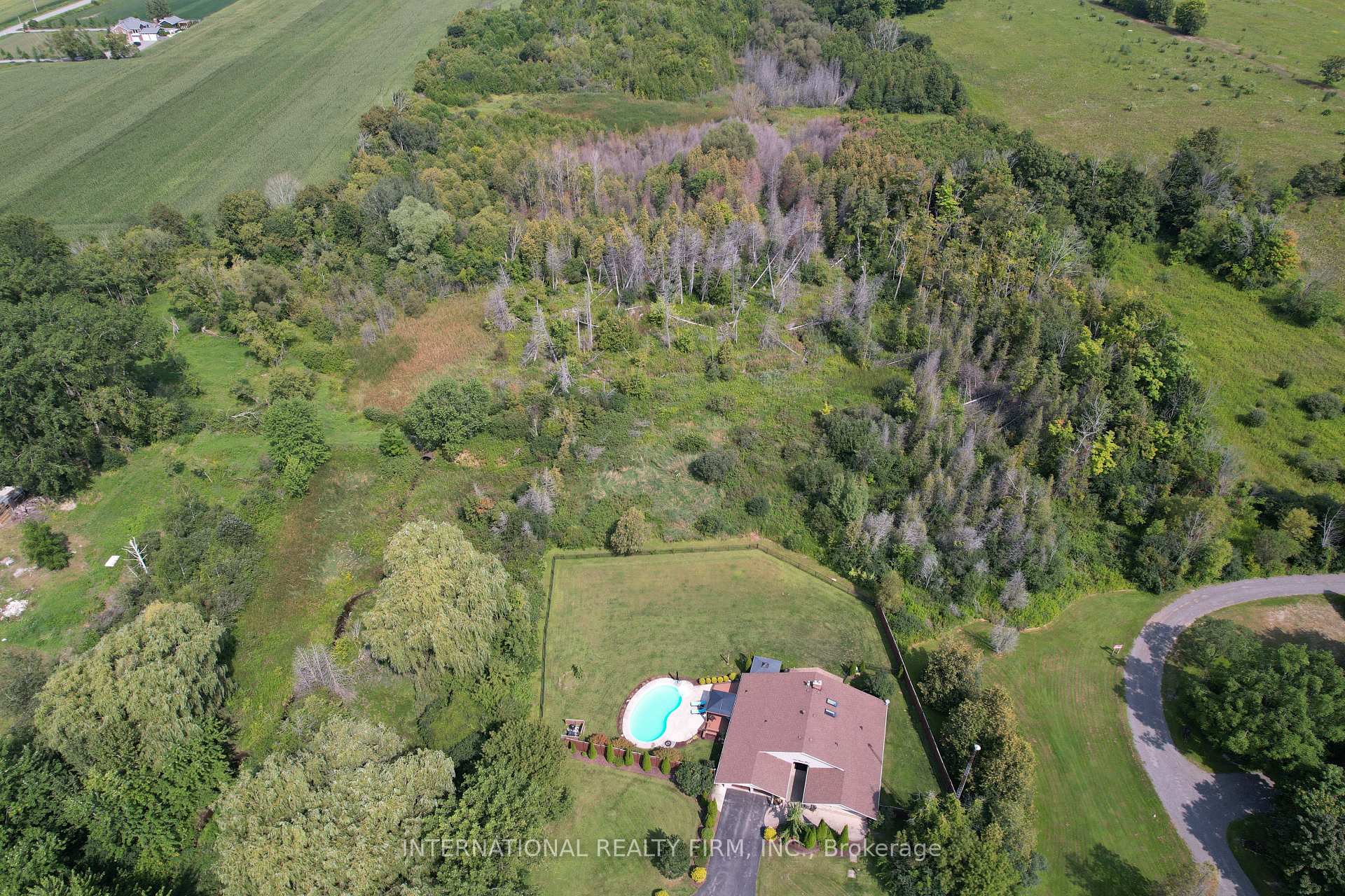 Photo 3 of 1994 Taunton Road E, Clarington, Rural Clarington — HOMEH