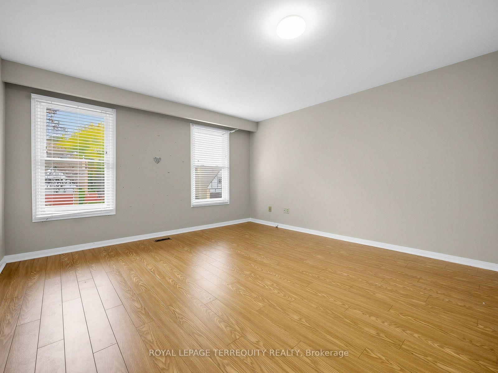 Photo 22 of 124 Bathgate Drive, Scarborough, Centennial Scarborough — HOMEH