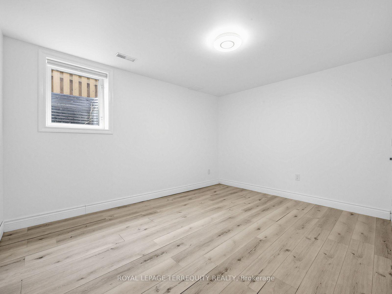 Photo 27 of 124 Bathgate Drive, Scarborough, Centennial Scarborough — HOMEH