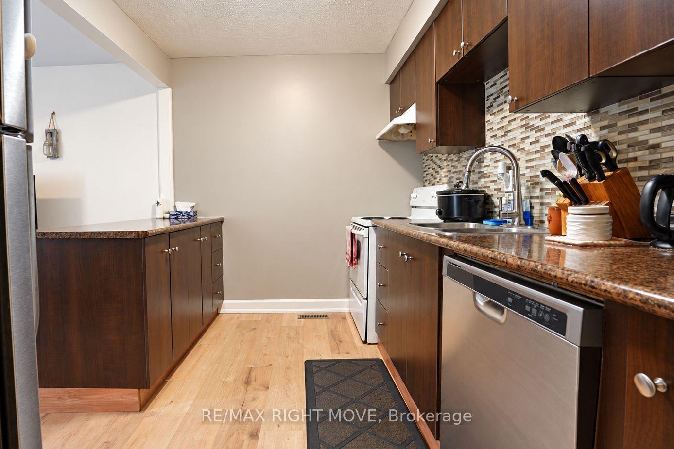 Photo 5 of Unit 6, 67 Fittons Road E, Orillia — HOMEH