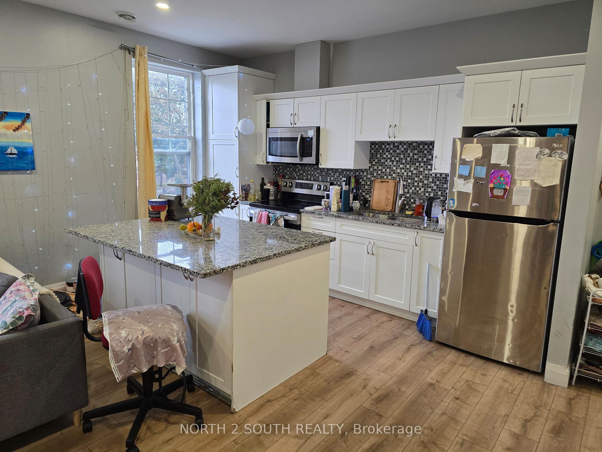 Photo 1 of Unit 2, 140 Murray Street, Brantford, Victoria/Arthur — HOMEH