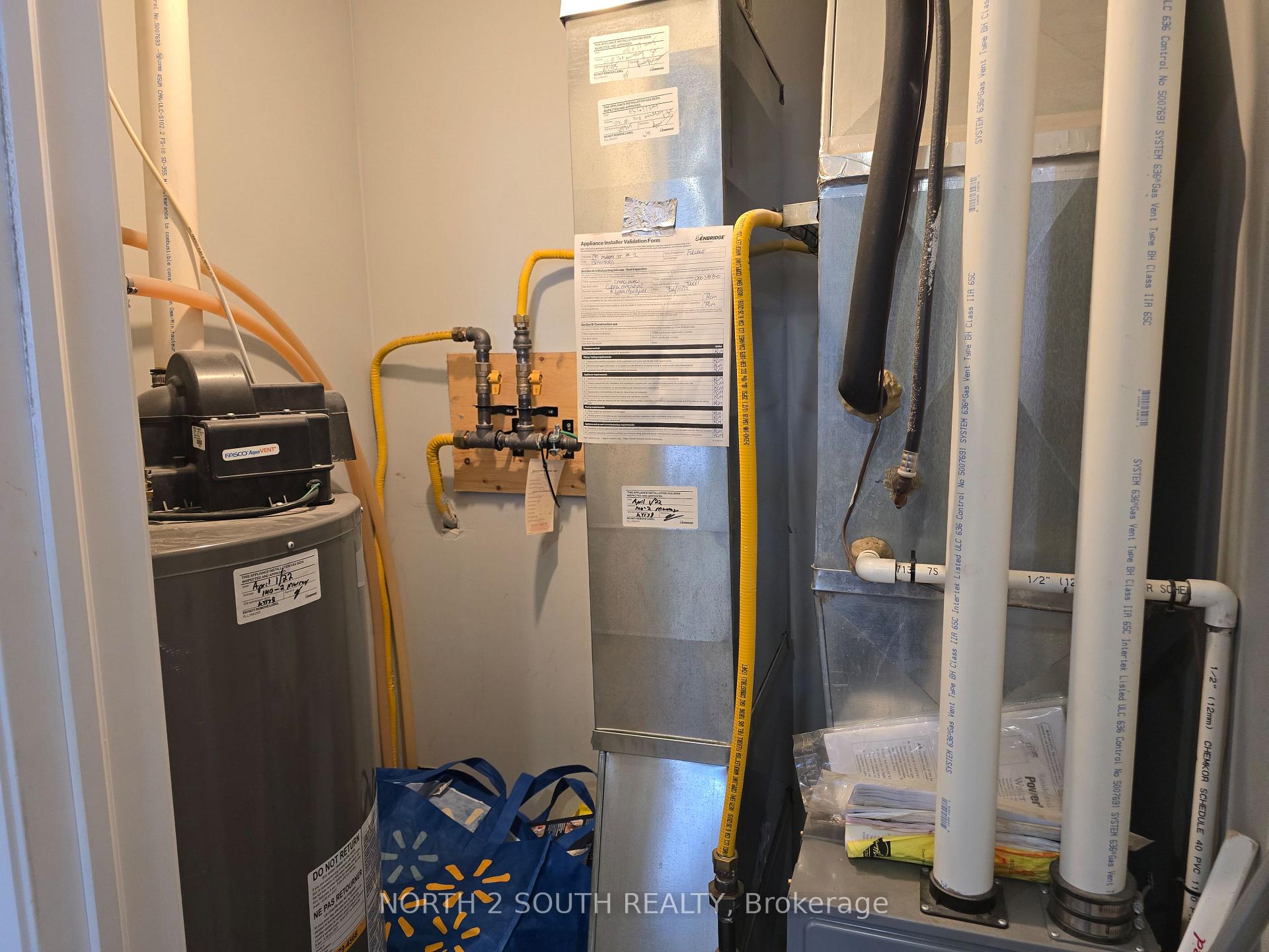 Photo 8 of Unit 2, 140 Murray Street, Brantford, Victoria/Arthur — HOMEH