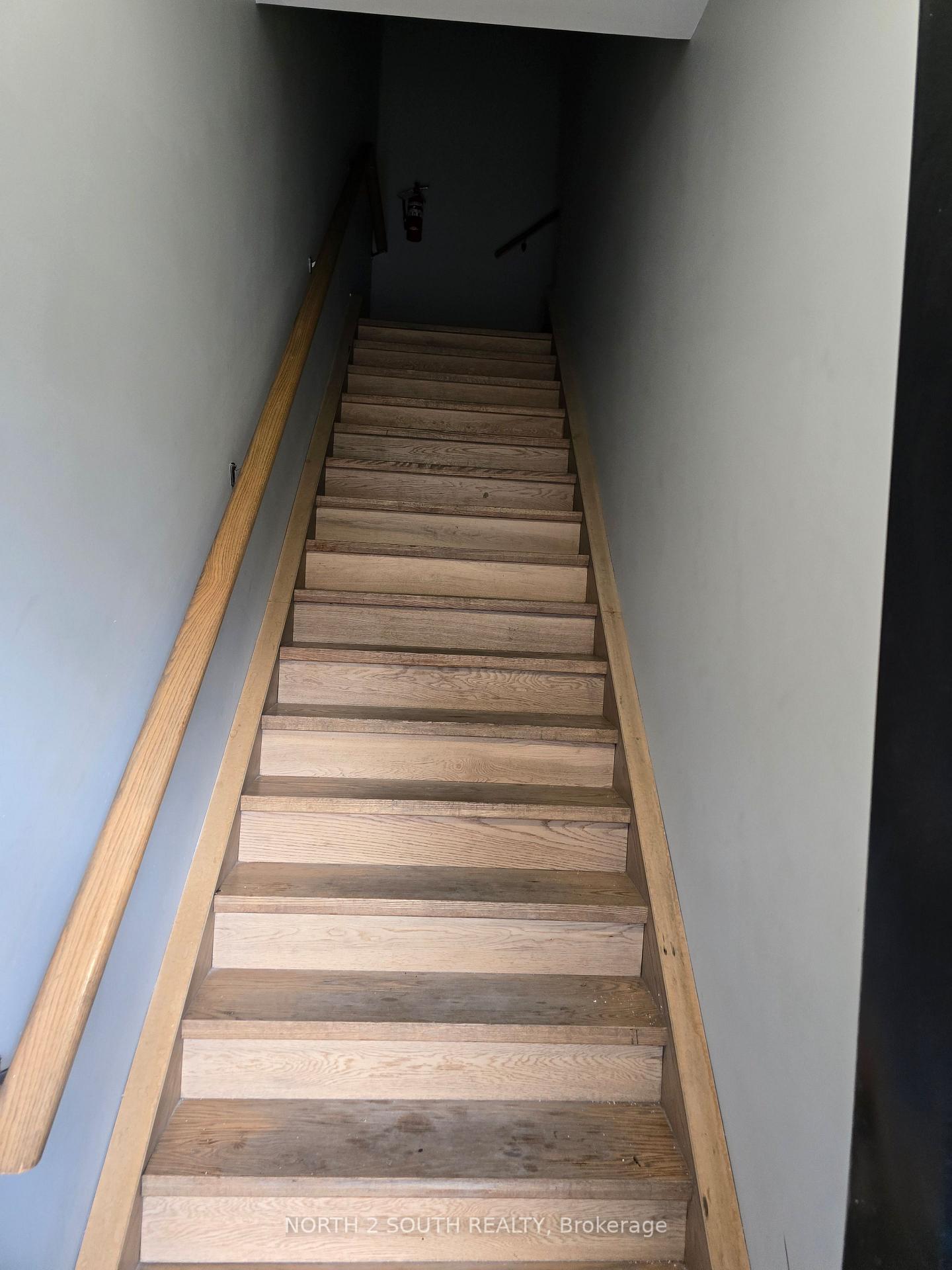 Photo 10 of Unit 2, 140 Murray Street, Brantford, Victoria/Arthur — HOMEH