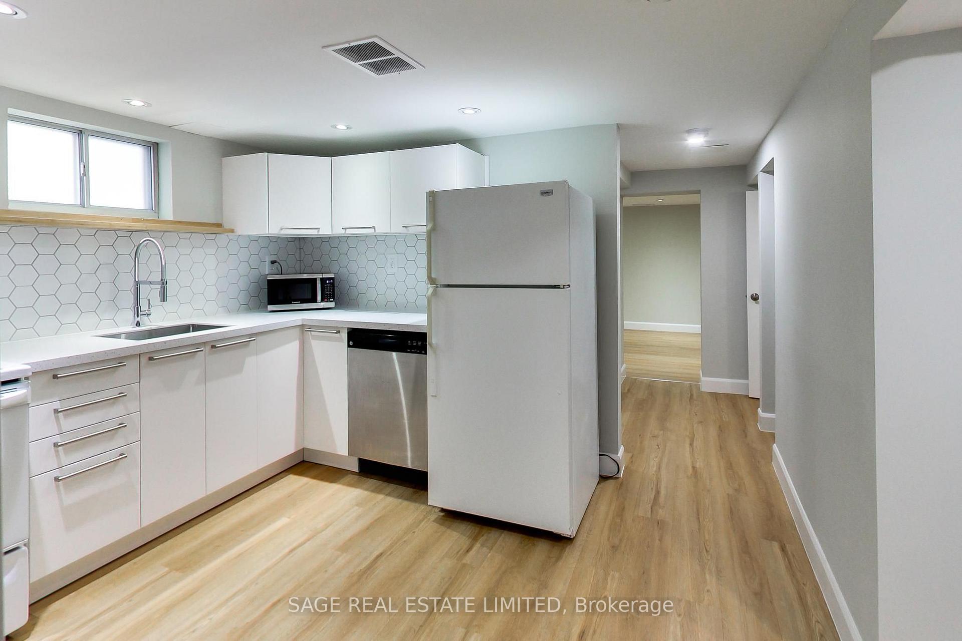 Photo 4 of Unit Lower, 2505 Gerrard Street E, Scarborough, Birchcliffe-Cliffside — HOMEH