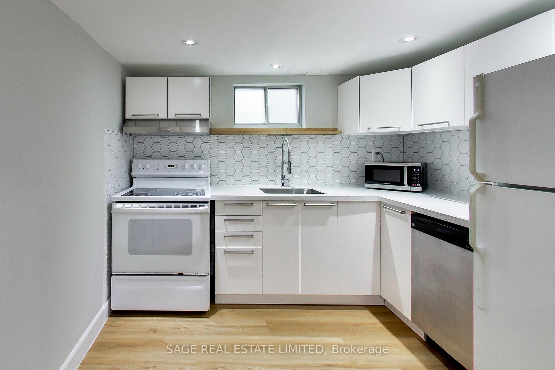 Photo 5 of Unit Lower, 2505 Gerrard Street E, Scarborough, Birchcliffe-Cliffside — HOMEH