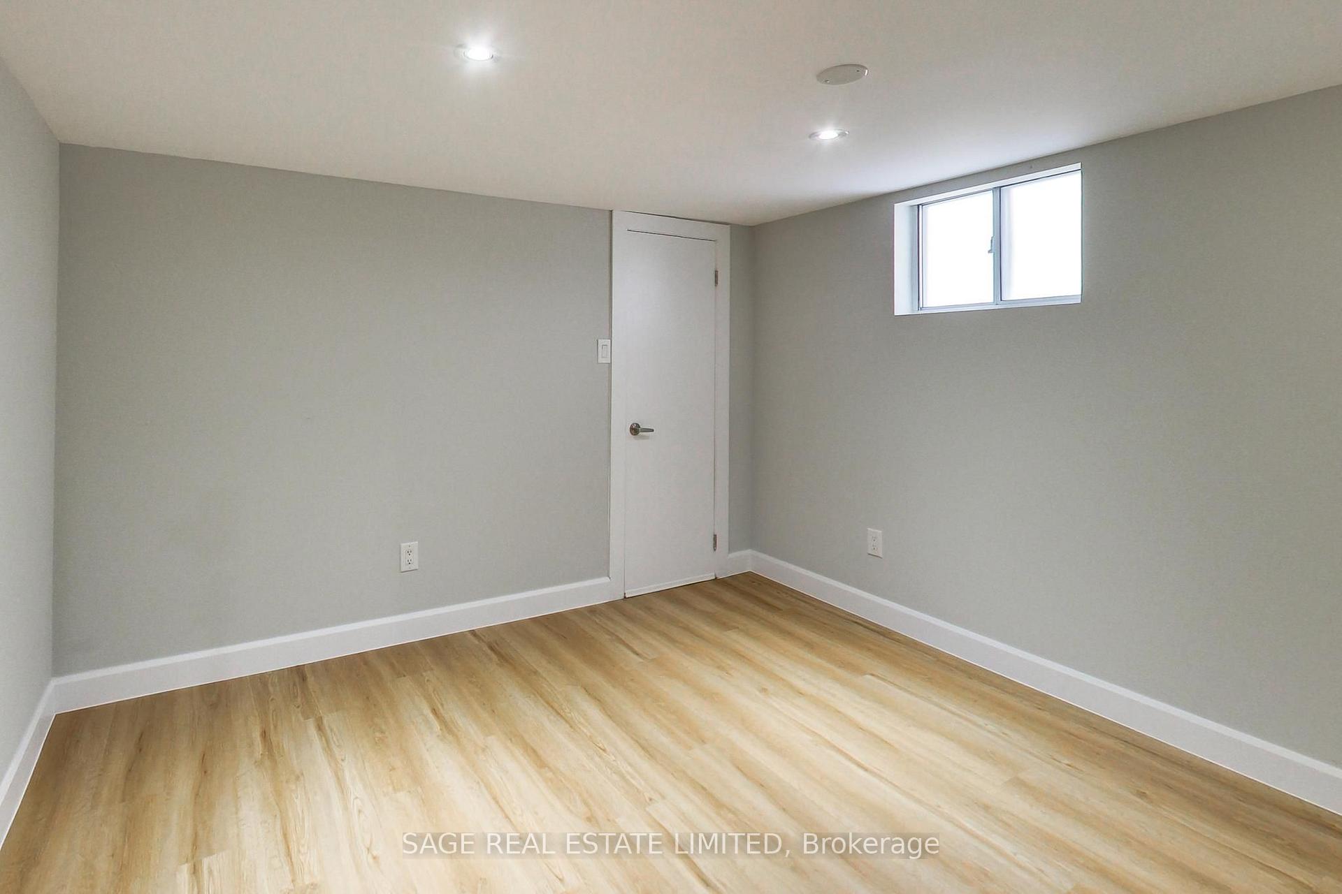 Photo 14 of Unit Lower, 2505 Gerrard Street E, Scarborough, Birchcliffe-Cliffside — HOMEH