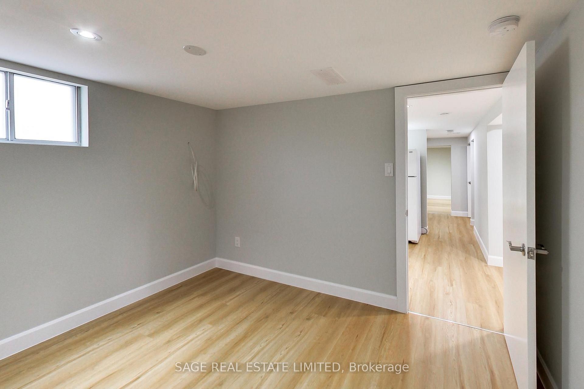 Photo 15 of Unit Lower, 2505 Gerrard Street E, Scarborough, Birchcliffe-Cliffside — HOMEH