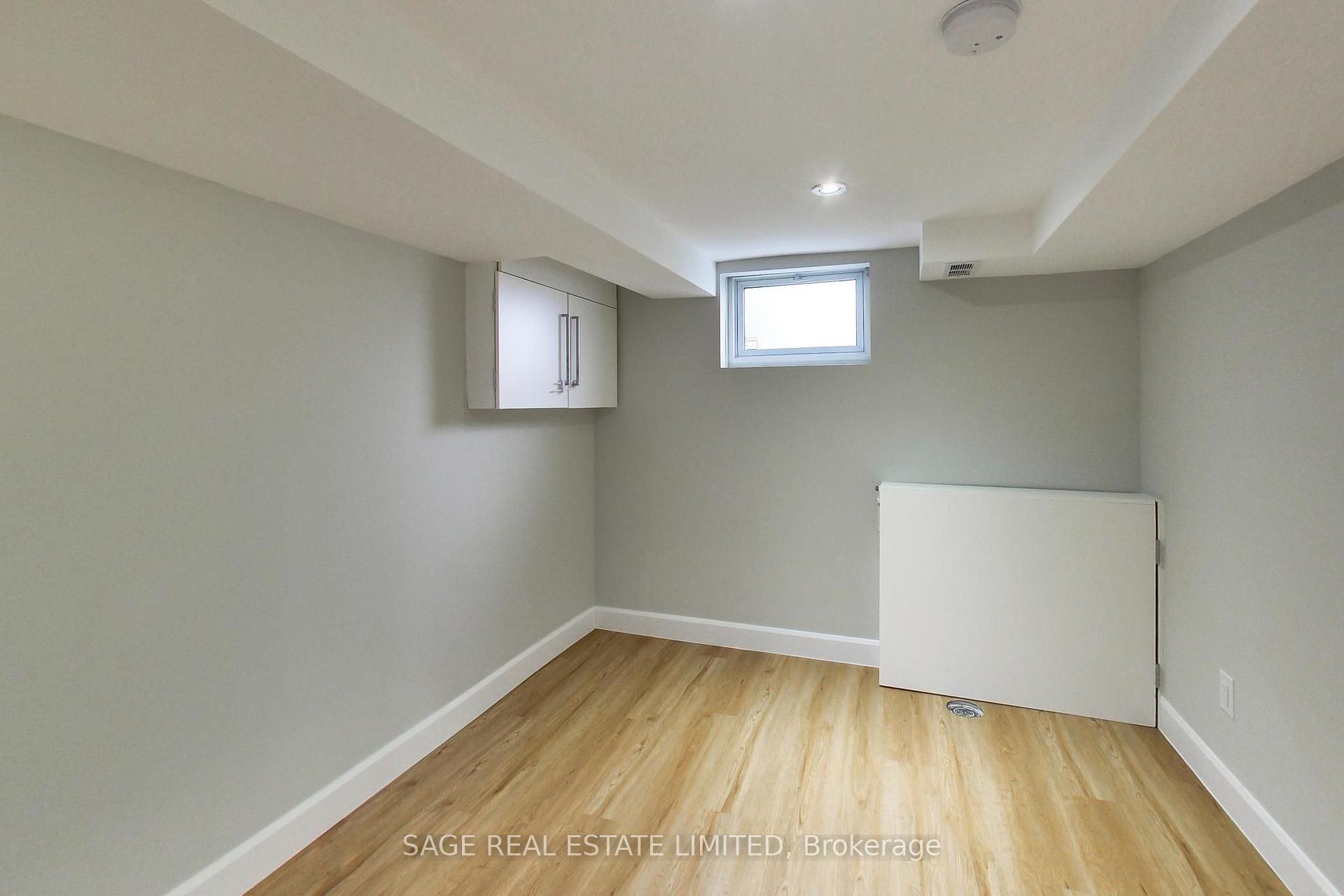 Photo 17 of Unit Lower, 2505 Gerrard Street E, Scarborough, Birchcliffe-Cliffside — HOMEH