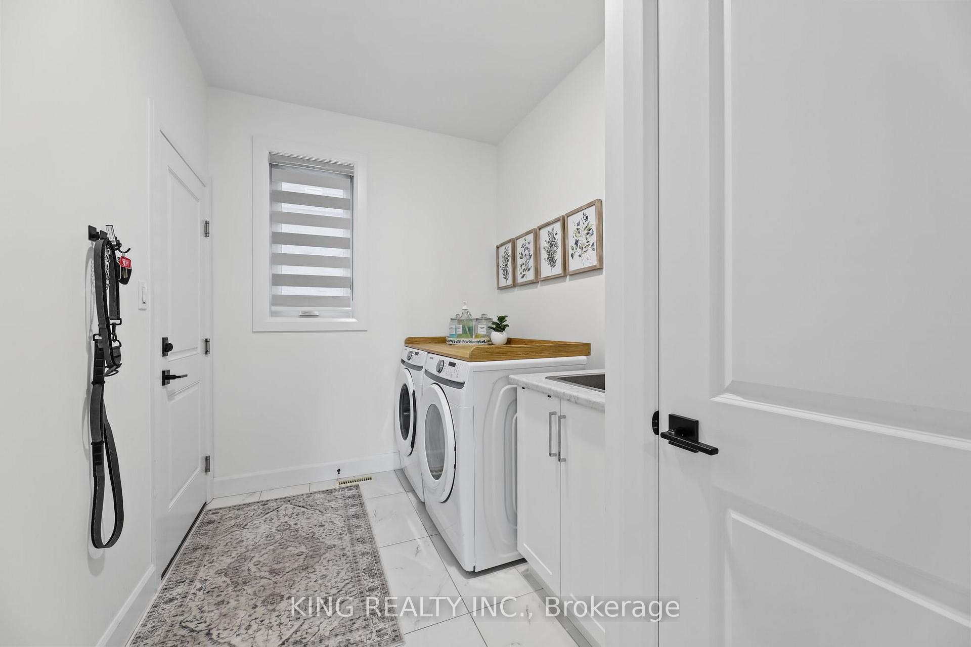 Photo 9 of 3342 David Milne Way, London, South W — HOMEH