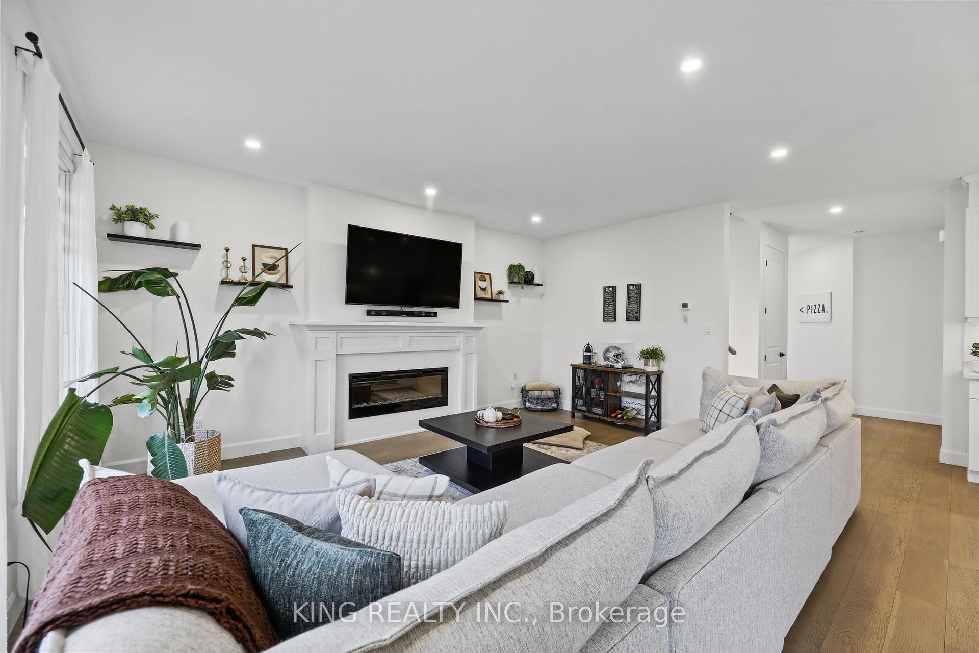 Photo 19 of 3342 David Milne Way, London, South W — HOMEH