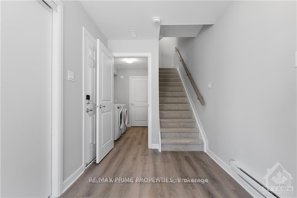 Photo 3 of 818 Glissade Grove E, Ottawa, Avalon West — HOMEH