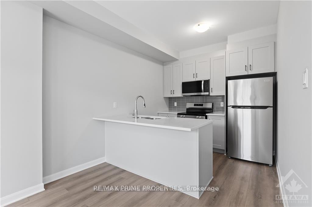 Photo 11 of 818 Glissade Grove E, Ottawa, Avalon West — HOMEH