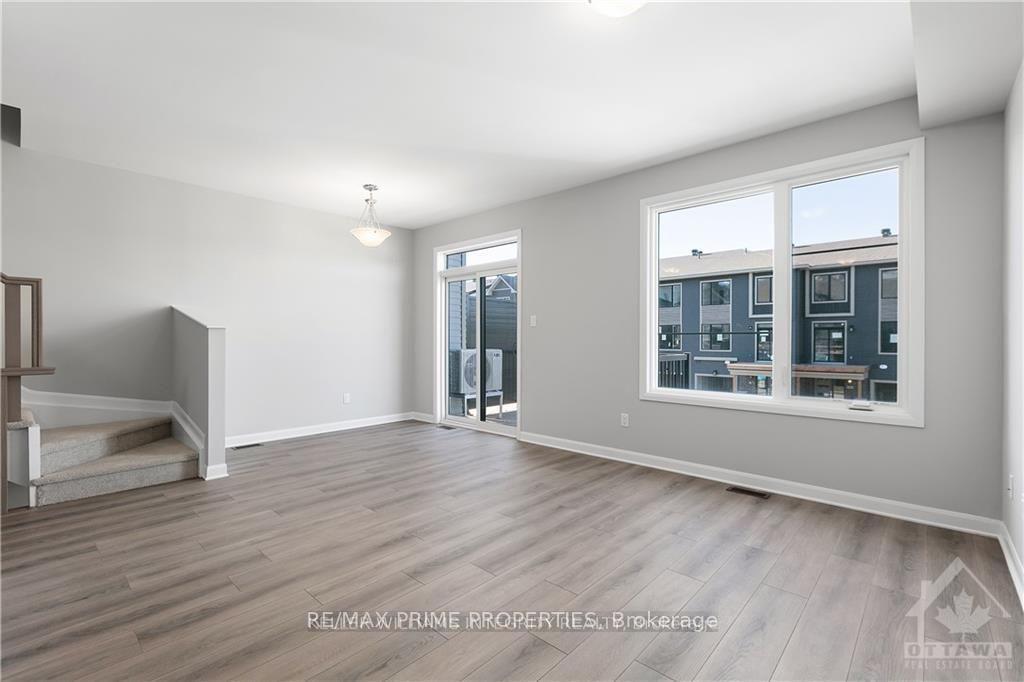 Photo 14 of 818 Glissade Grove E, Ottawa, Avalon West — HOMEH