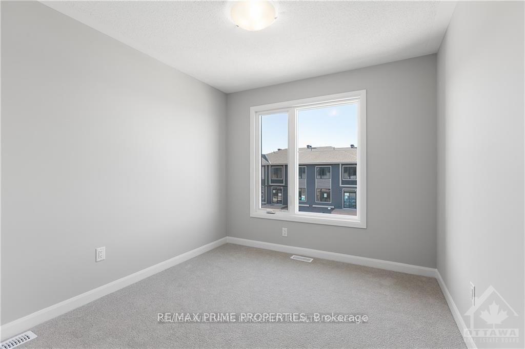 Photo 18 of 818 Glissade Grove E, Ottawa, Avalon West — HOMEH