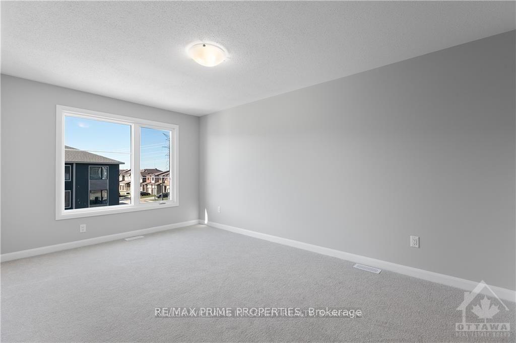 Photo 20 of 818 Glissade Grove E, Ottawa, Avalon West — HOMEH