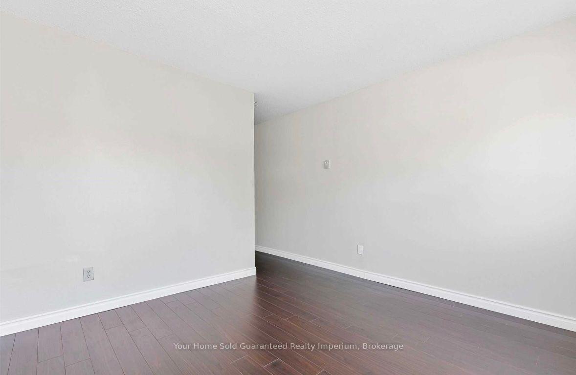 Photo 8 of Unit 272, 3060 Constitution Boulevard, Mississauga, Applewood — HOMEH