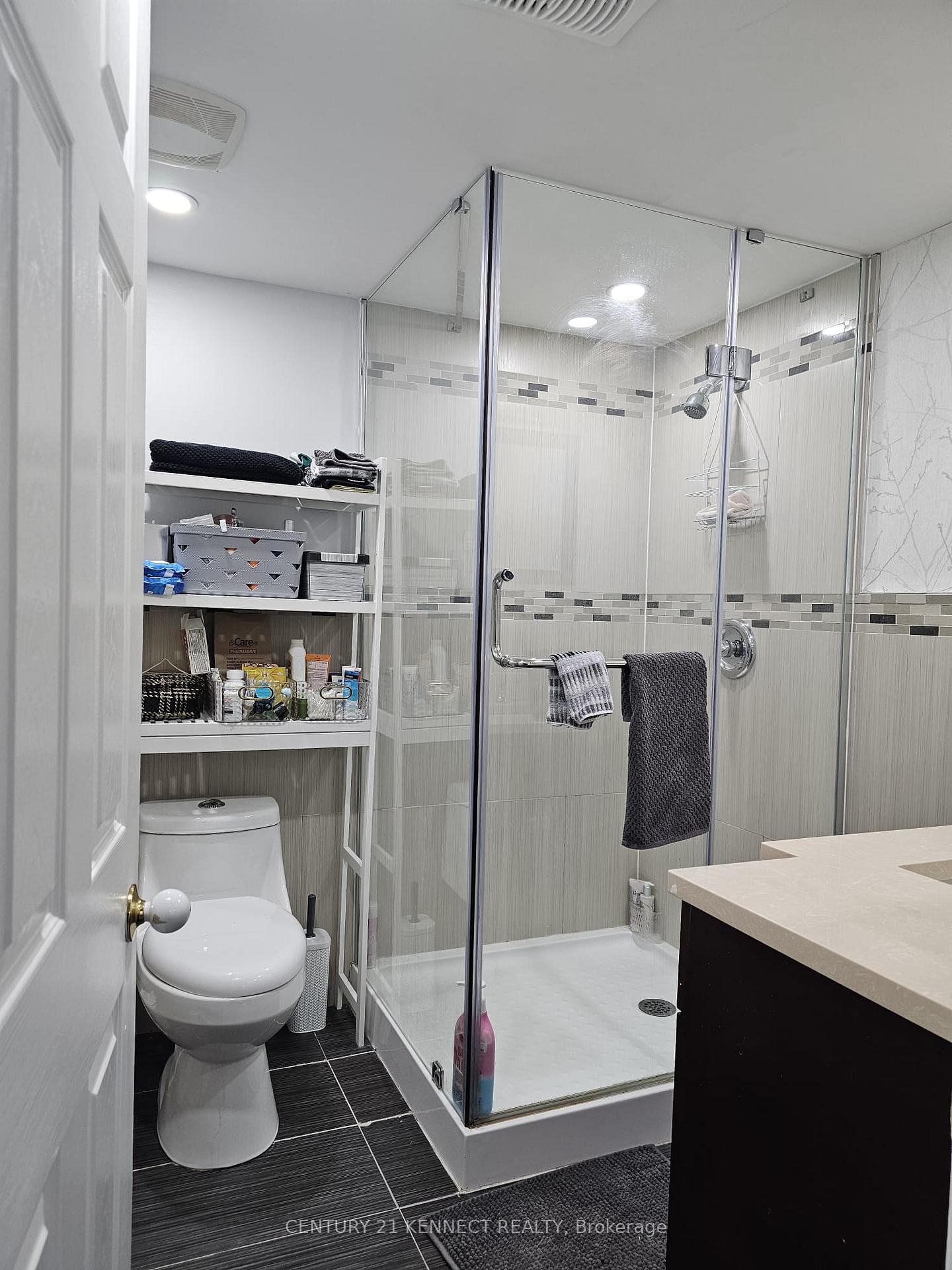 Photo 4 of Unit Bsmt, 51 Cassander Crescent, Brampton, Heart Lake East — HOMEH