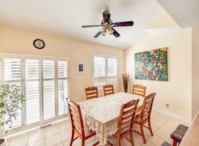 Photo 7 of 65 Earl Stewart Drive, Aurora, Bayview Wellington — HOMEH