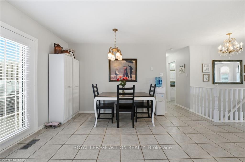 Photo 13 of 14 Dunton Lane, Brant, Paris — HOMEH