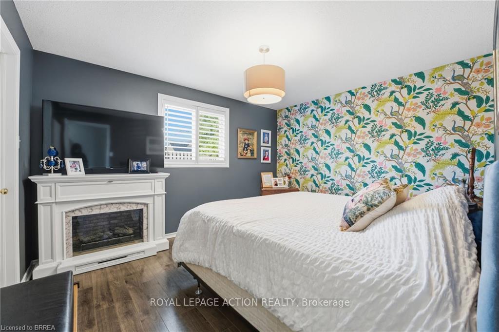 Photo 17 of 14 Dunton Lane, Brant, Paris — HOMEH
