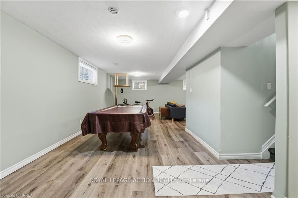 Photo 19 of 14 Dunton Lane, Brant, Paris — HOMEH