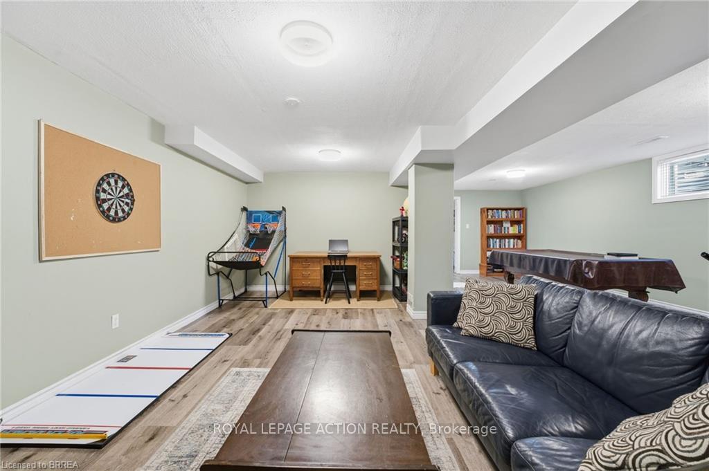 Photo 22 of 14 Dunton Lane, Brant, Paris — HOMEH