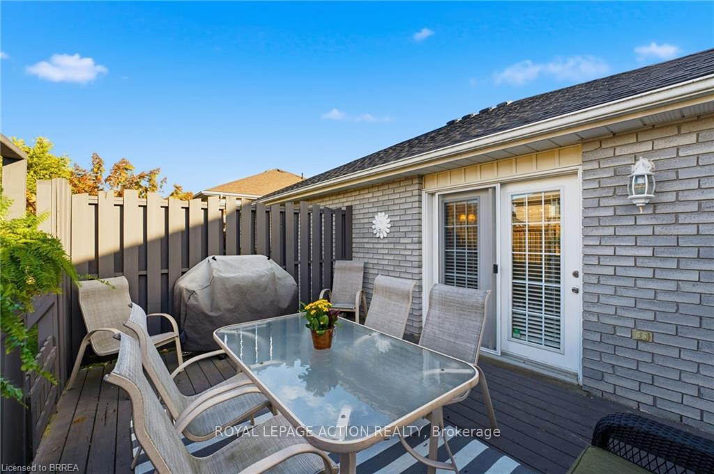 Photo 28 of 14 Dunton Lane, Brant, Paris — HOMEH