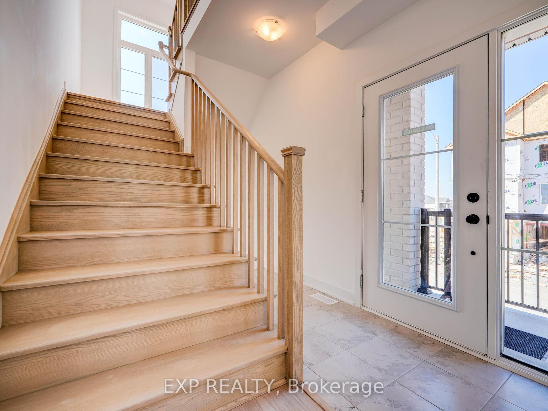 Photo 7 of 30 Wheatfield Road, Barrie, Innis-Shore — HOMEH