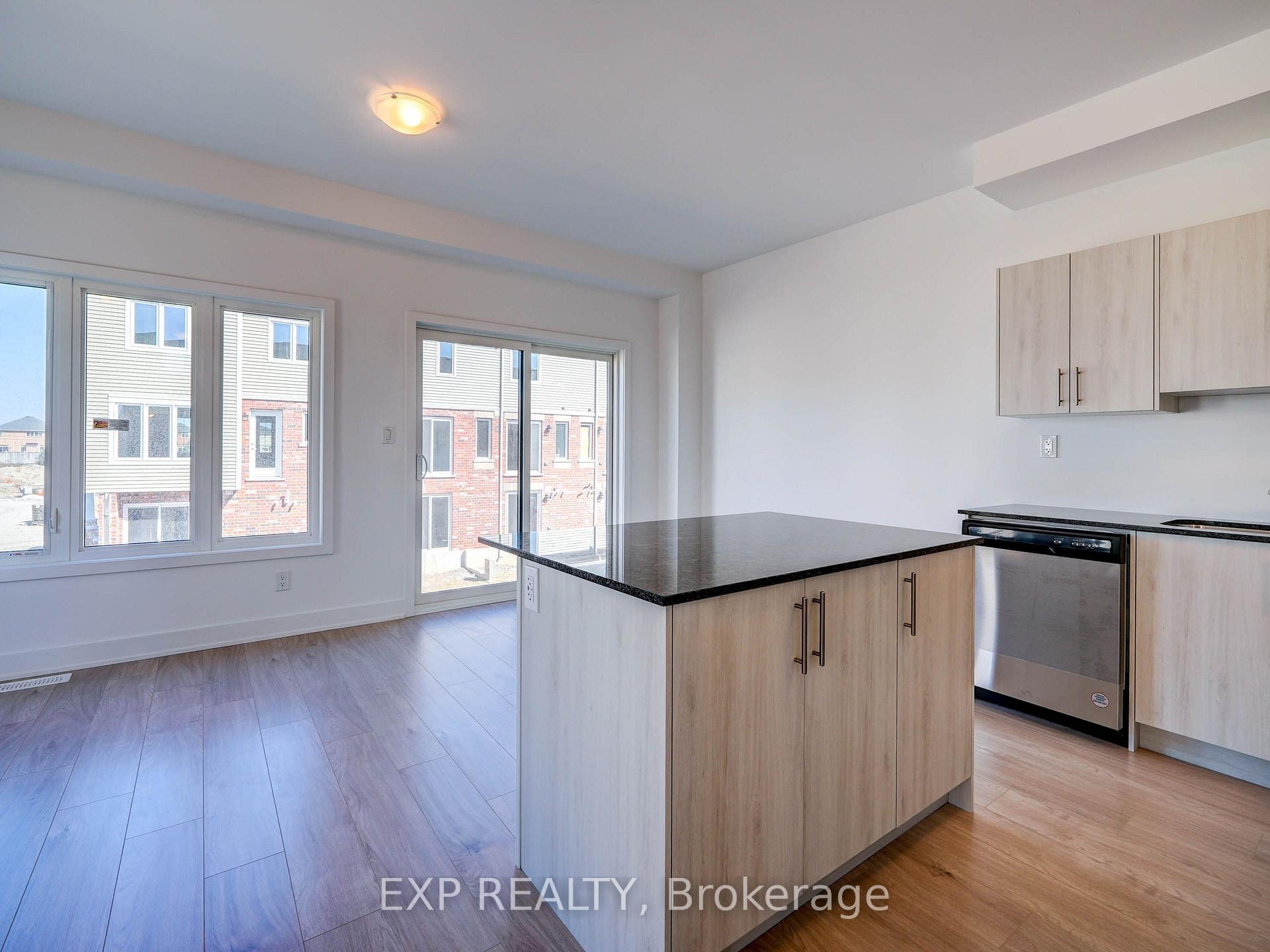 Photo 16 of 30 Wheatfield Road, Barrie, Innis-Shore — HOMEH