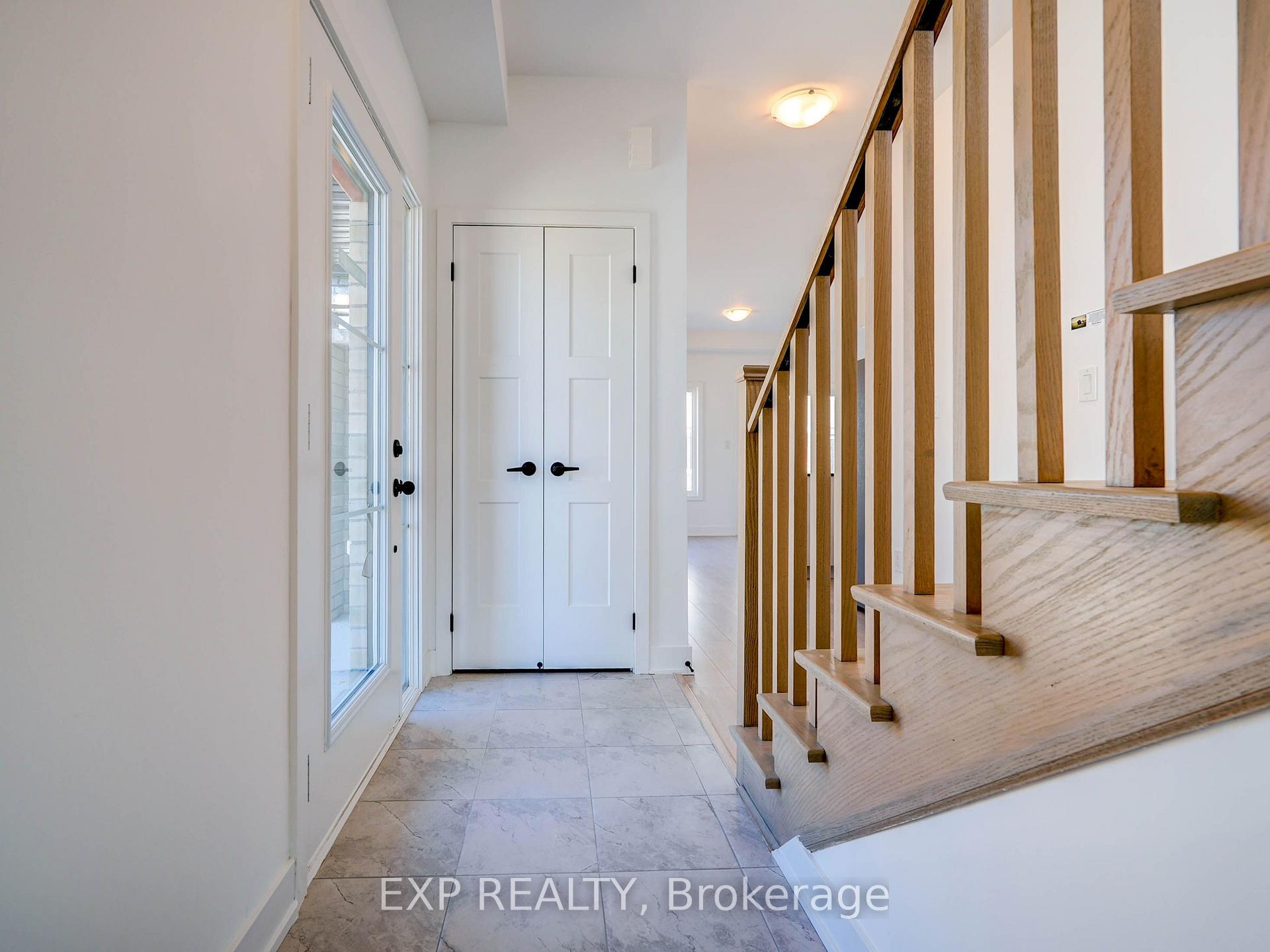 Photo 17 of 30 Wheatfield Road, Barrie, Innis-Shore — HOMEH