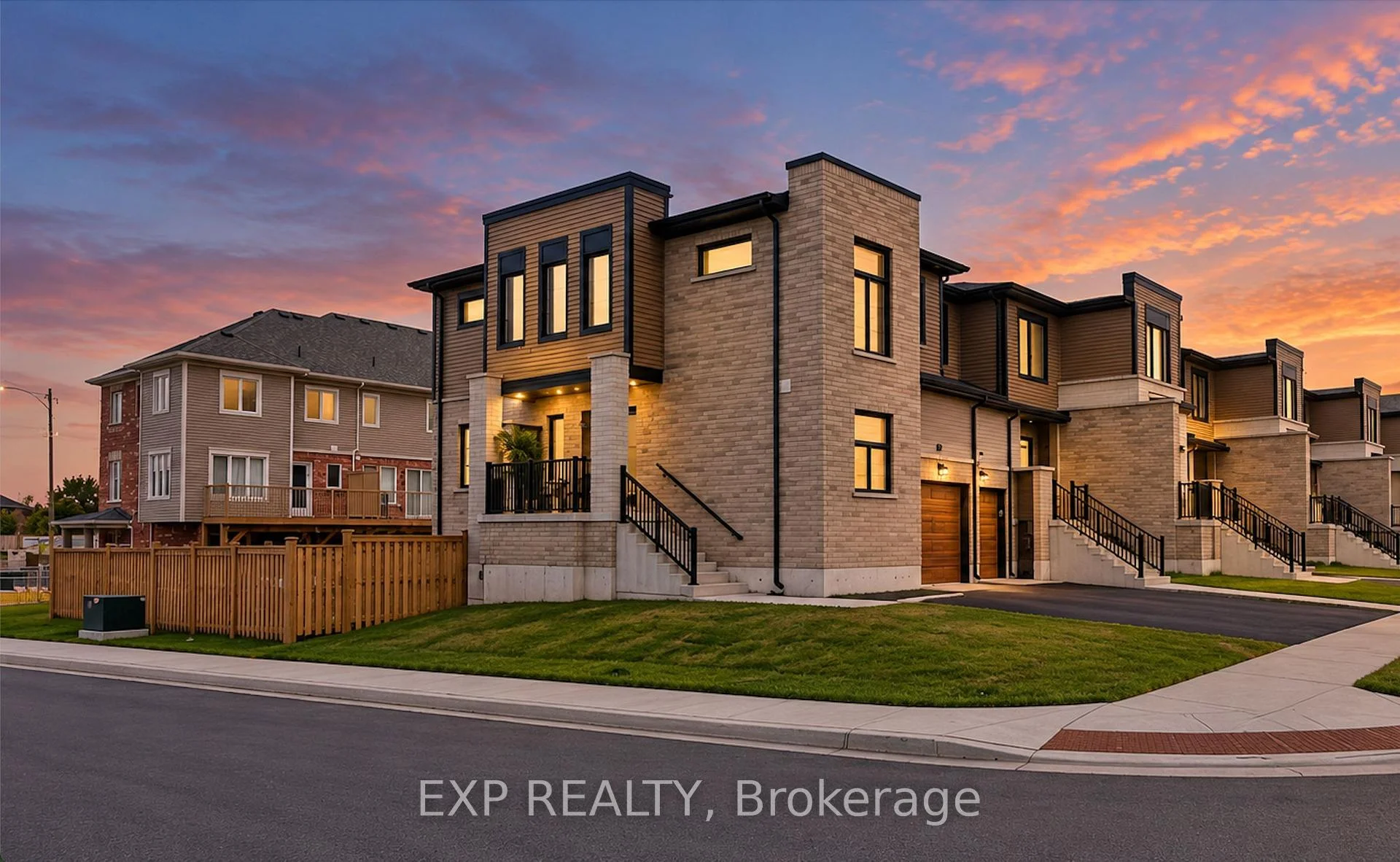 Photo 4 of 30 Wheatfield Road, Barrie, Innis-Shore — HOMEH
