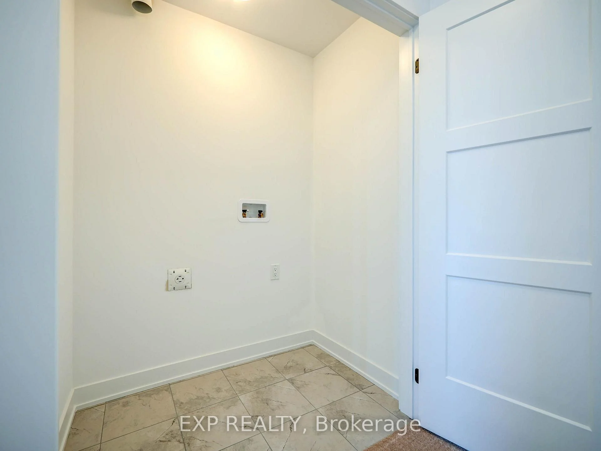 Photo 35 of 30 Wheatfield Road, Barrie, Innis-Shore — HOMEH