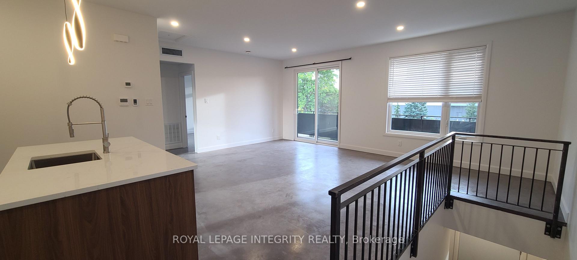 Photo 3 of Unit Unit A, 398 Marguerite Avenue, Ottawa, Vanier — HOMEH