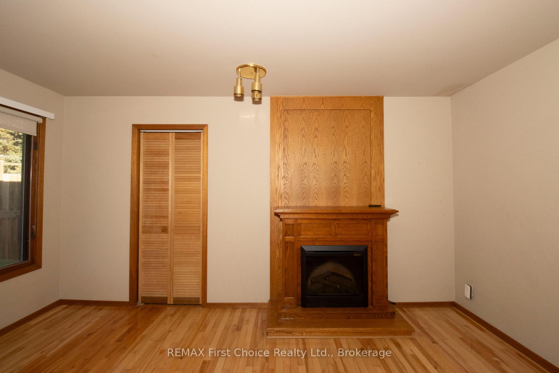 Photo 18 of 729 Hodder Avenue, Thunder Bay, Current River — HOMEH