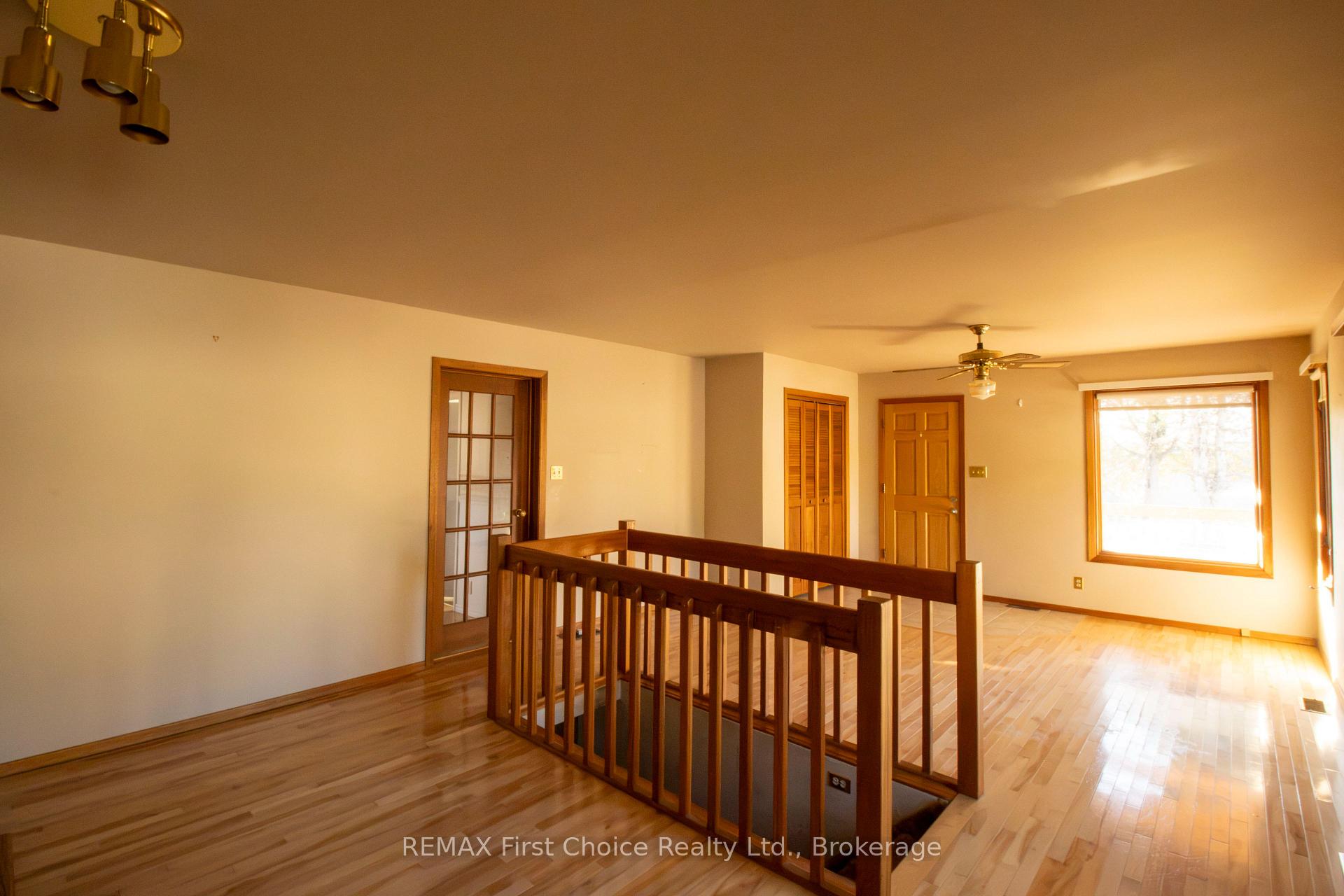 Photo 19 of 729 Hodder Avenue, Thunder Bay, Current River — HOMEH