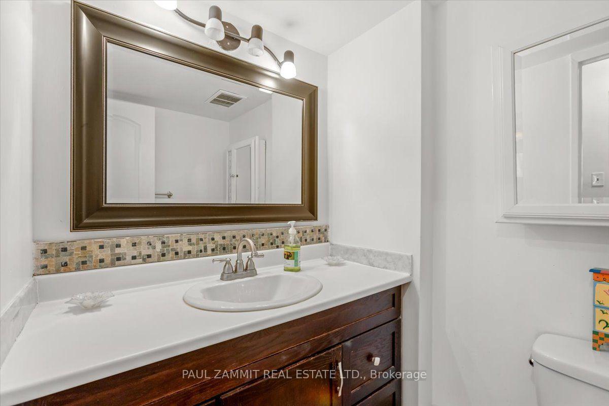 Photo 10 of Unit 1008, 80 Inverlochy Boulevard, Markham, Royal Orchard — HOMEH