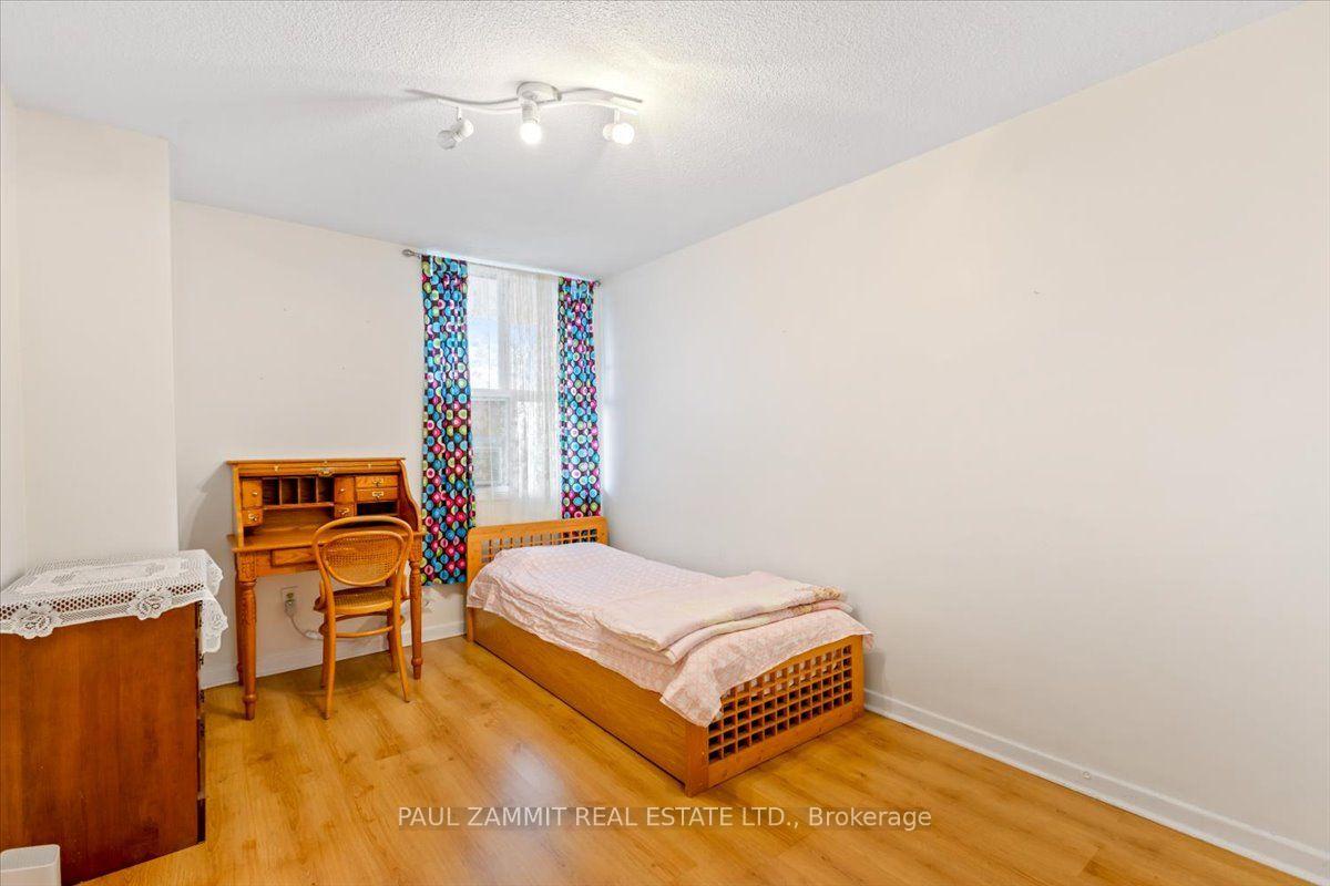 Photo 12 of Unit 1008, 80 Inverlochy Boulevard, Markham, Royal Orchard — HOMEH