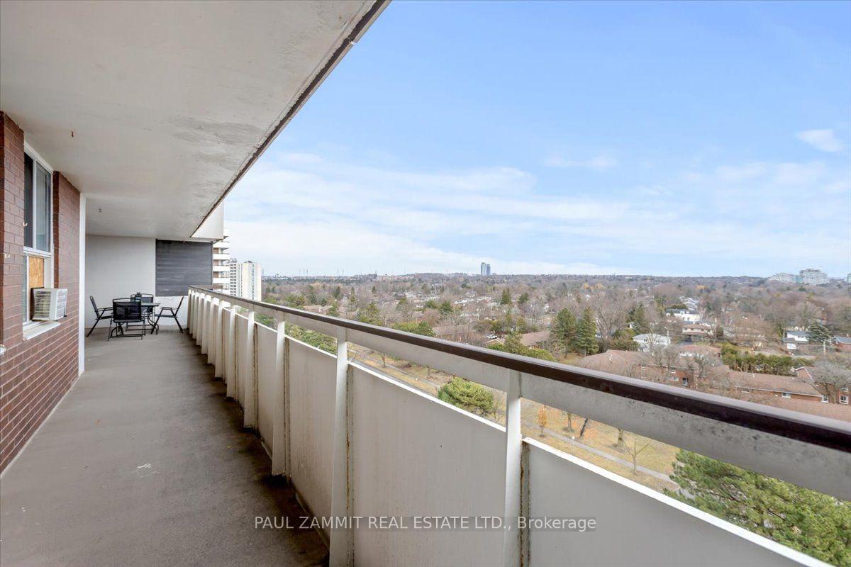 Photo 15 of Unit 1008, 80 Inverlochy Boulevard, Markham, Royal Orchard — HOMEH
