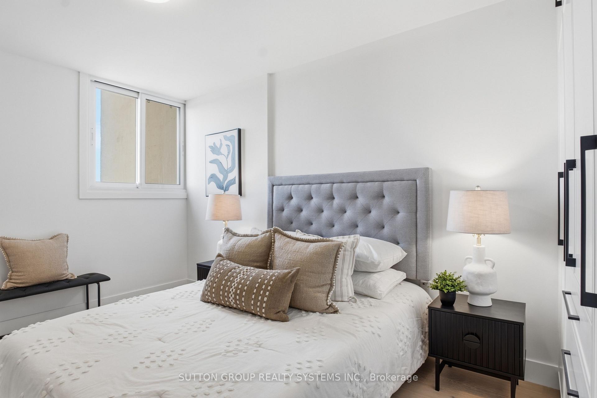 Photo 23 of Unit 1504, 812 Burnhamthorpe Road, Etobicoke, Markland Wood — HOMEH