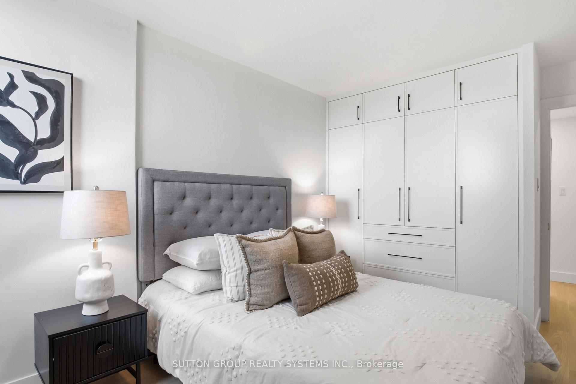 Photo 24 of Unit 1504, 812 Burnhamthorpe Road, Etobicoke, Markland Wood — HOMEH
