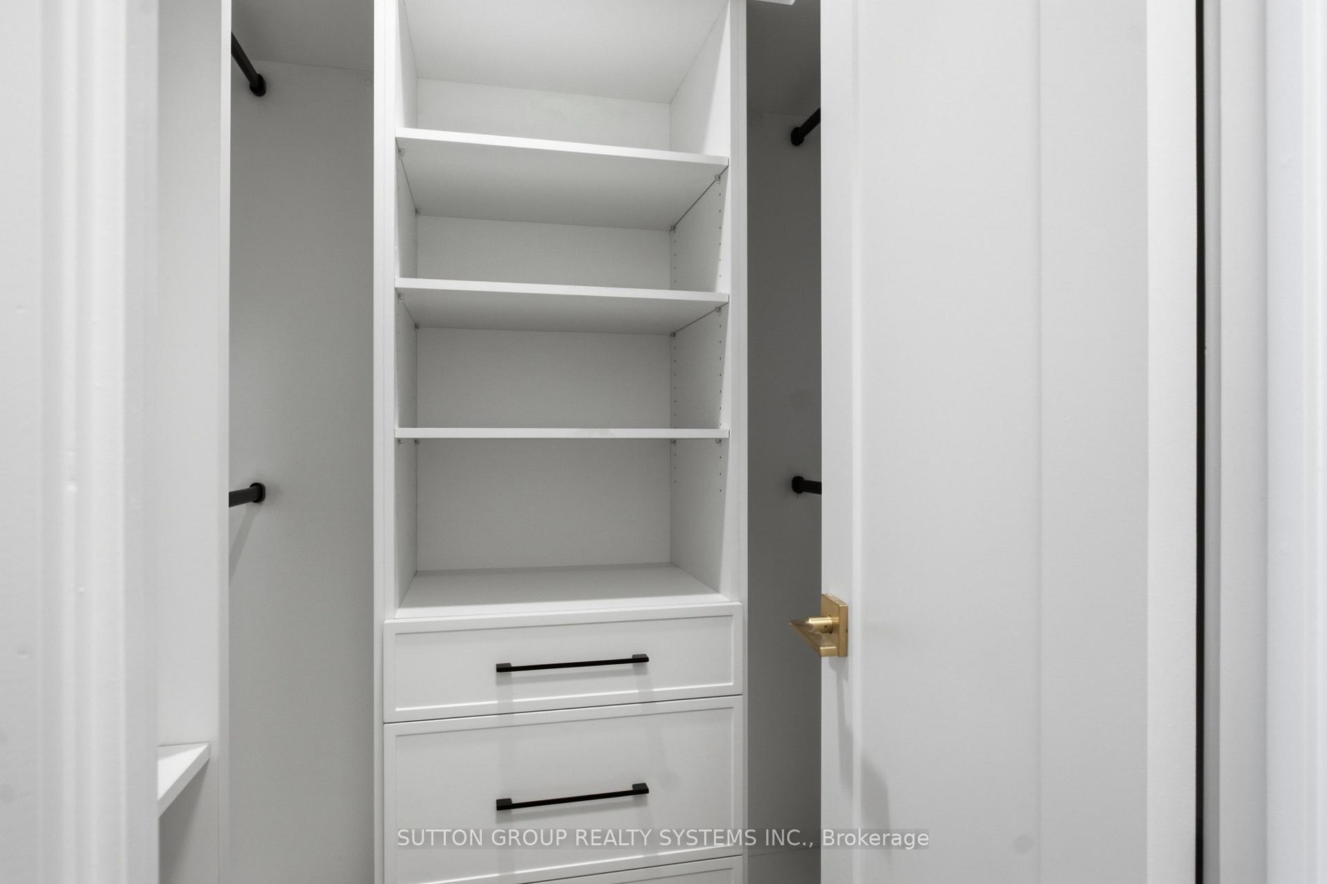 Photo 30 of Unit 1504, 812 Burnhamthorpe Road, Etobicoke, Markland Wood — HOMEH
