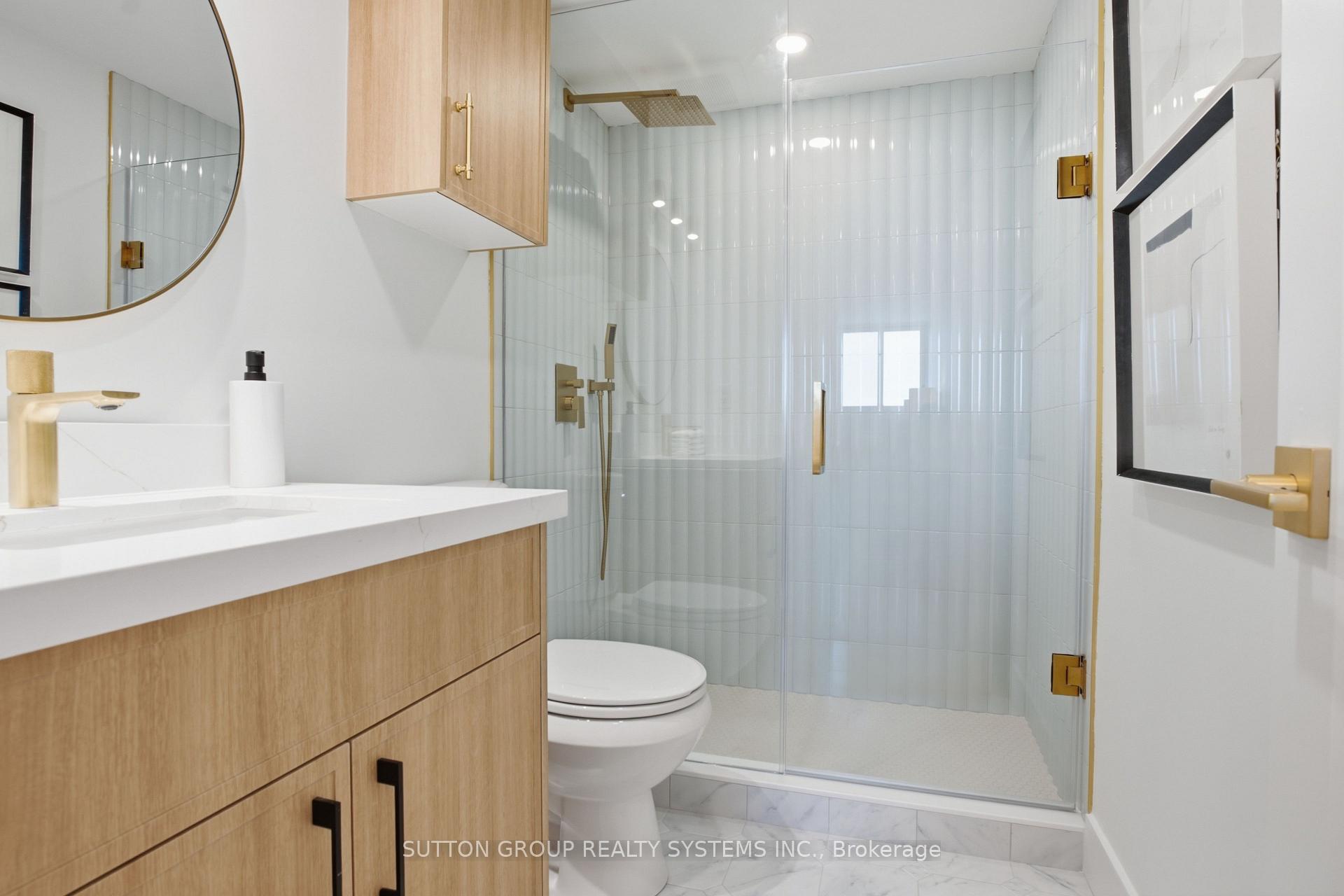 Photo 32 of Unit 1504, 812 Burnhamthorpe Road, Etobicoke, Markland Wood — HOMEH