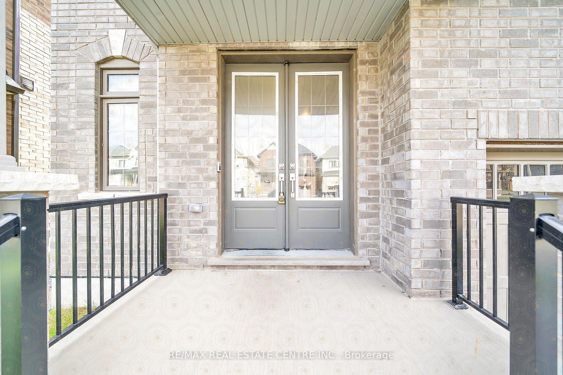 Photo 2 of 43 Northrop Avenue, Clarington, Newcastle — HOMEH