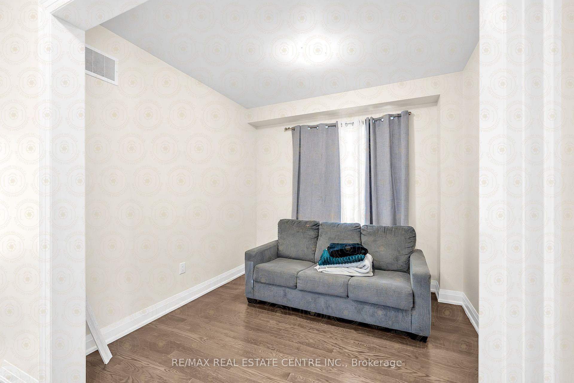 Photo 6 of 43 Northrop Avenue, Clarington, Newcastle — HOMEH
