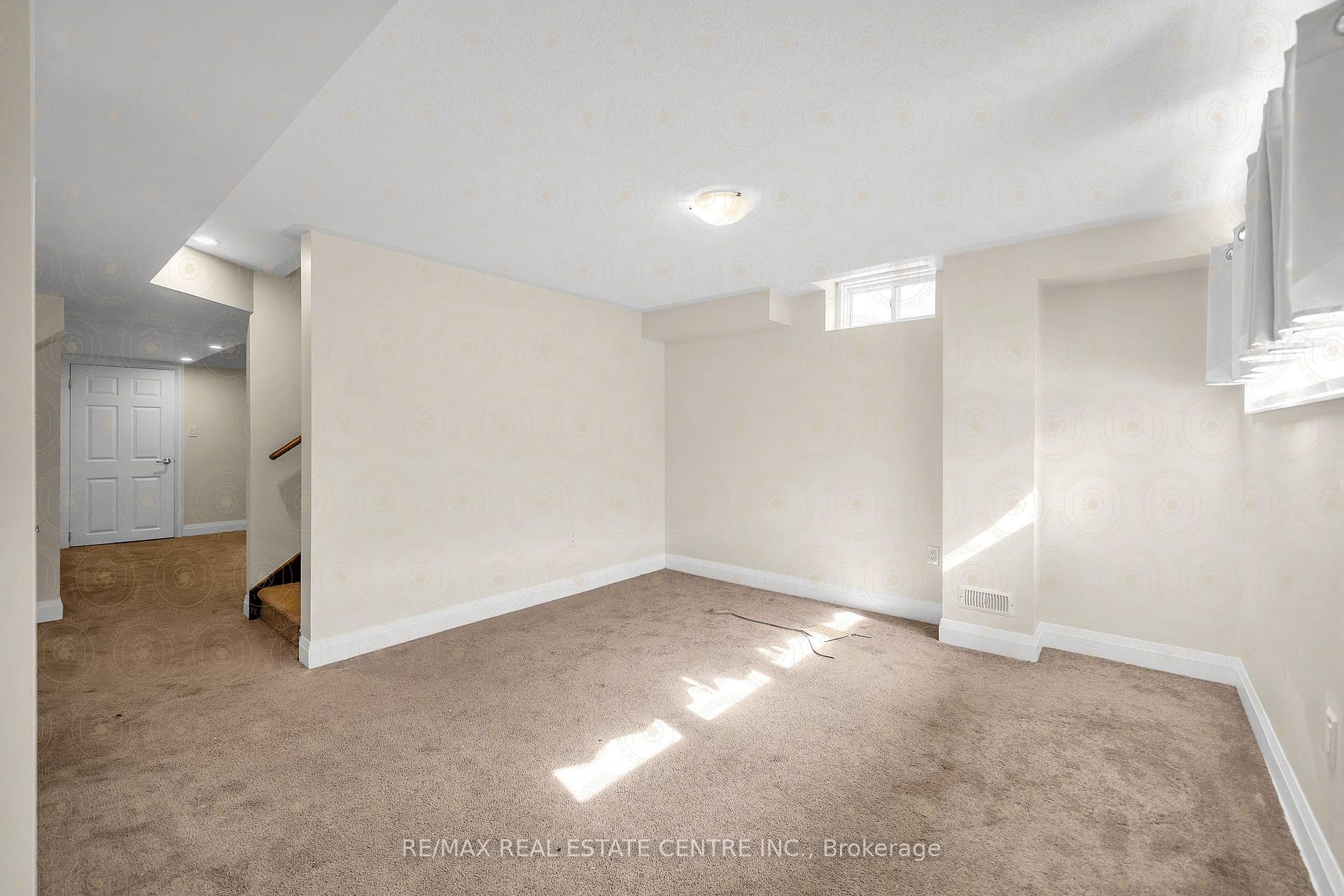 Photo 17 of 43 Northrop Avenue, Clarington, Newcastle — HOMEH